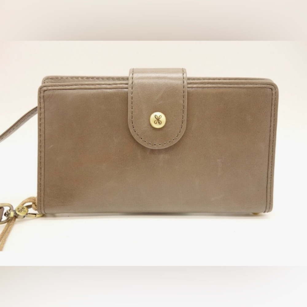 HOBO | International Apollo Leather Crossbody Wallet